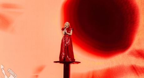 Kylie performs at BRITs 2024!