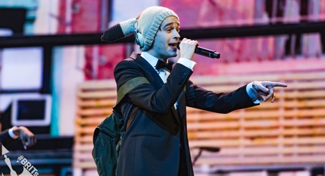 The 1975 performing at The BRIT<span class='lowercase'>s</span> 2019 (1)