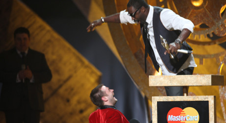 Idris Elba & Tom Meighan - The BRITs 2010