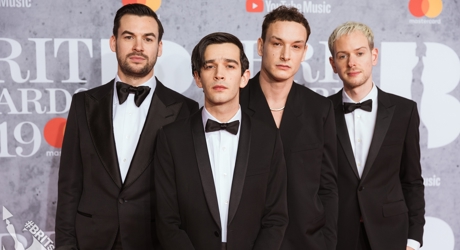 The 1975 on The BRIT<span class='lowercase'>s</span> 2019 Red Carpet