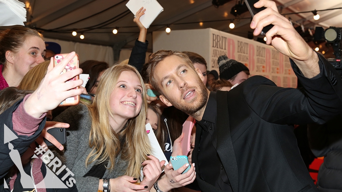 CalvinHarris-RedCarpet-web_id17305_