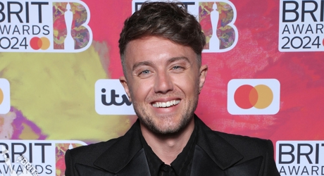 Host Roman Kemp on the BRIT Awards 2024 Red Carpet (1)
