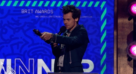 Harry Styles Receiving the Award for Song of the Year