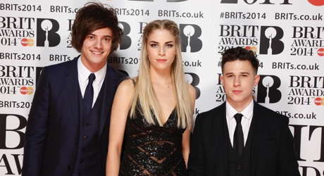 London Grammar On The Red Carpet | BRITs 2014
