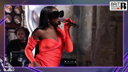 Bree Runway performs 'HOT HOT' 