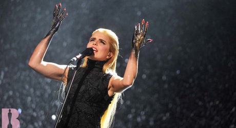 Paloma Faith live at The BRIT Awards 2015 (7)