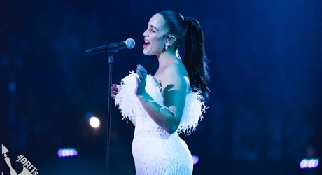 Jorja Smith performing at The BRIT<span class='lowercase'>s</span> 2019 (2)