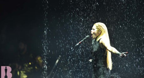 Paloma Faith live at The BRIT Awards 2015 (4)