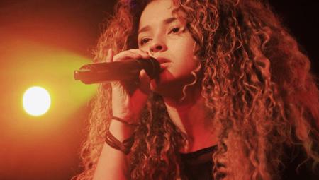 Ella_Eyre_1024x768_15123