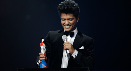 Bruno Mars - The BRITs 2012