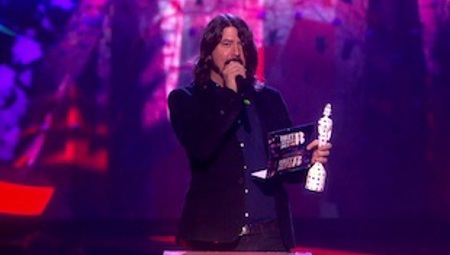 Dave Grohl accepts award for International Group on behalf of Black Keys