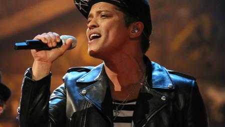 Bruno_Mars_1024x768_15113