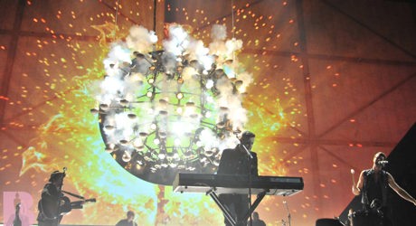 Take That live at The BRIT Awards 2015 (4)