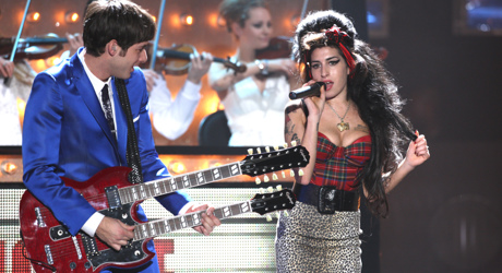 Mark Ronson & Amy Winehouse - The BRITs 2008
