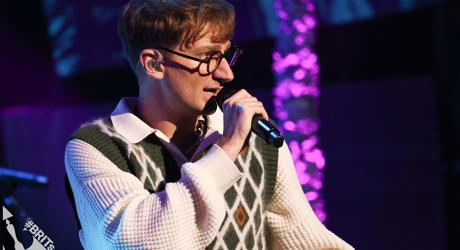 Glass Animals perform!