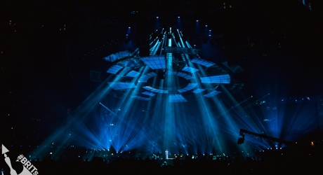 Jorja Smith performing at The BRIT<span class='lowercase'>s</span> 2019 (1)