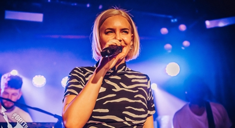 Anne-Marie (2)