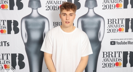 Sam Fender - The BRIT<span class='lowercase'>s</span> Are Coming
