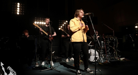 Lewis Capaldi performing 'Grace'
