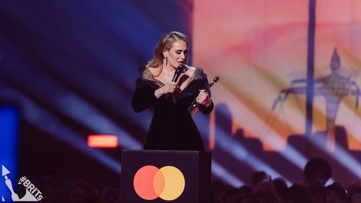 SE_B22_ADELE 2_16x9_id19322_