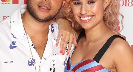 Jax Jones joins Raye on The BRIT<span class='lowercase'>s</span> 2018 Nominations Show Red Carpet.
