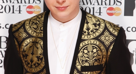 John Newman On The Red Carpet | BRITs 2014